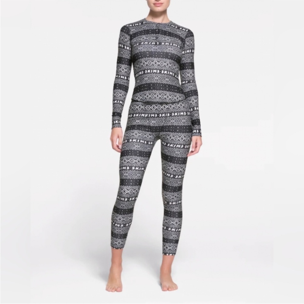 Skims Pointelle logo legging